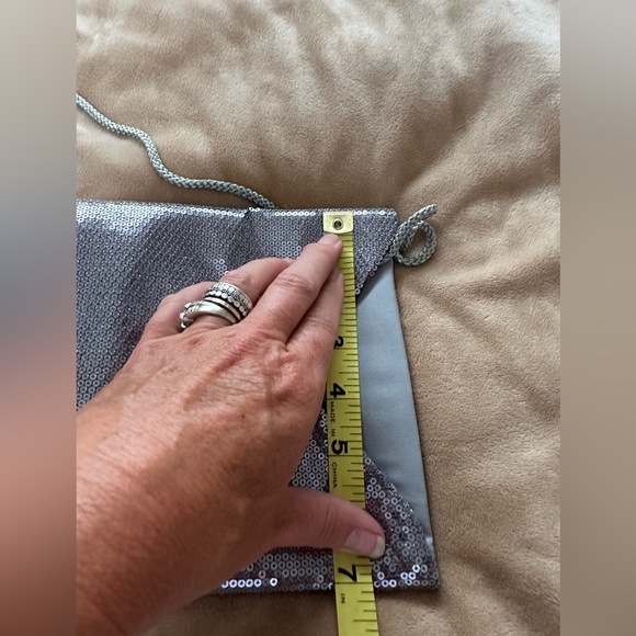 Elegant Silver Sequin Vintage Clutch Purse - Picture 6 of 6